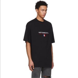 VETEMENTS
Haute Couture T-shirt